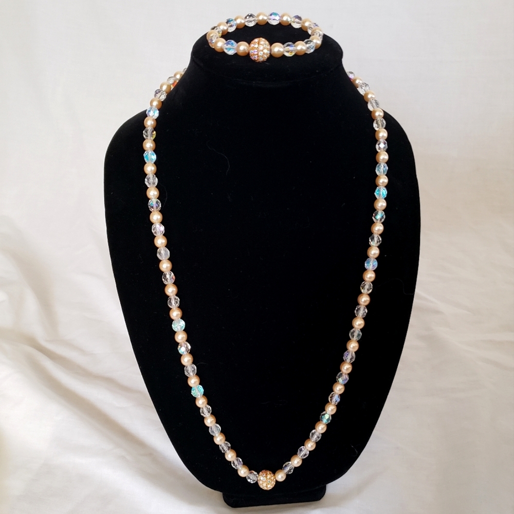 Joan Rivers Gold  Beaded Necklace and Braclet Set